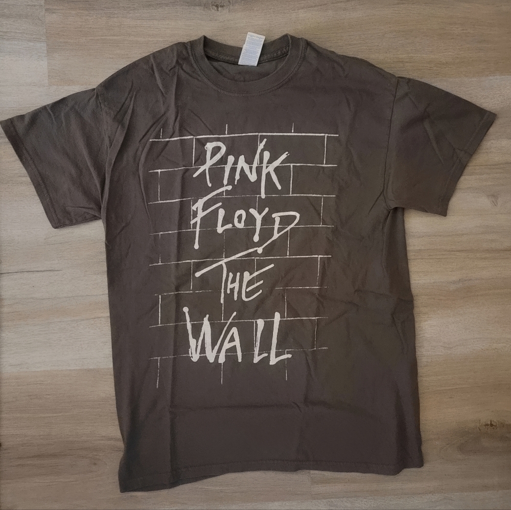 Pink Floyd The Wall T-shirt, Men's Medium, new